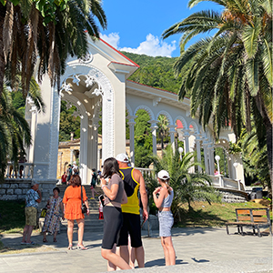 Экскурсионный тур «Летний вечер в Гагре»