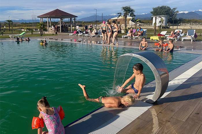  Термальный источник амза 